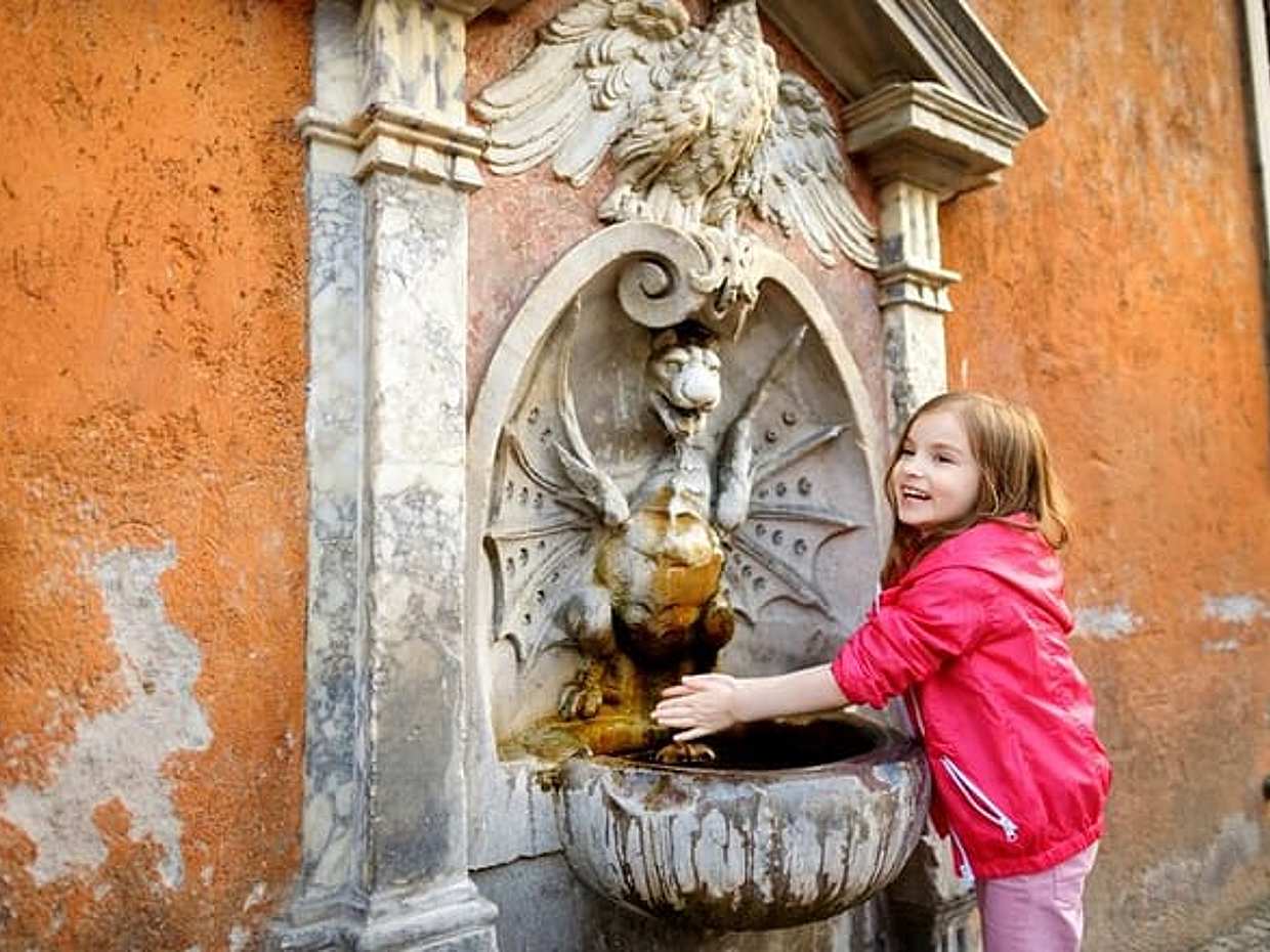 Rome Private Family Walking Tour with Games for Kids in Italy, Roma, photo 3