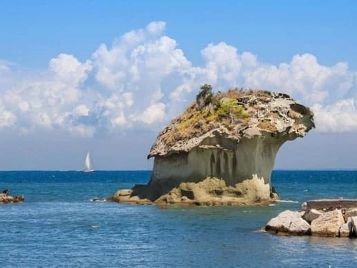 Ischia in Freedom: Hydrofoil from Naples, Round Trip