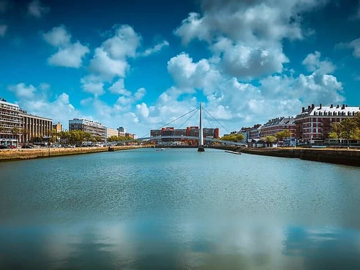 Private day trip from Paris to Le Havre, English speaking driver in France