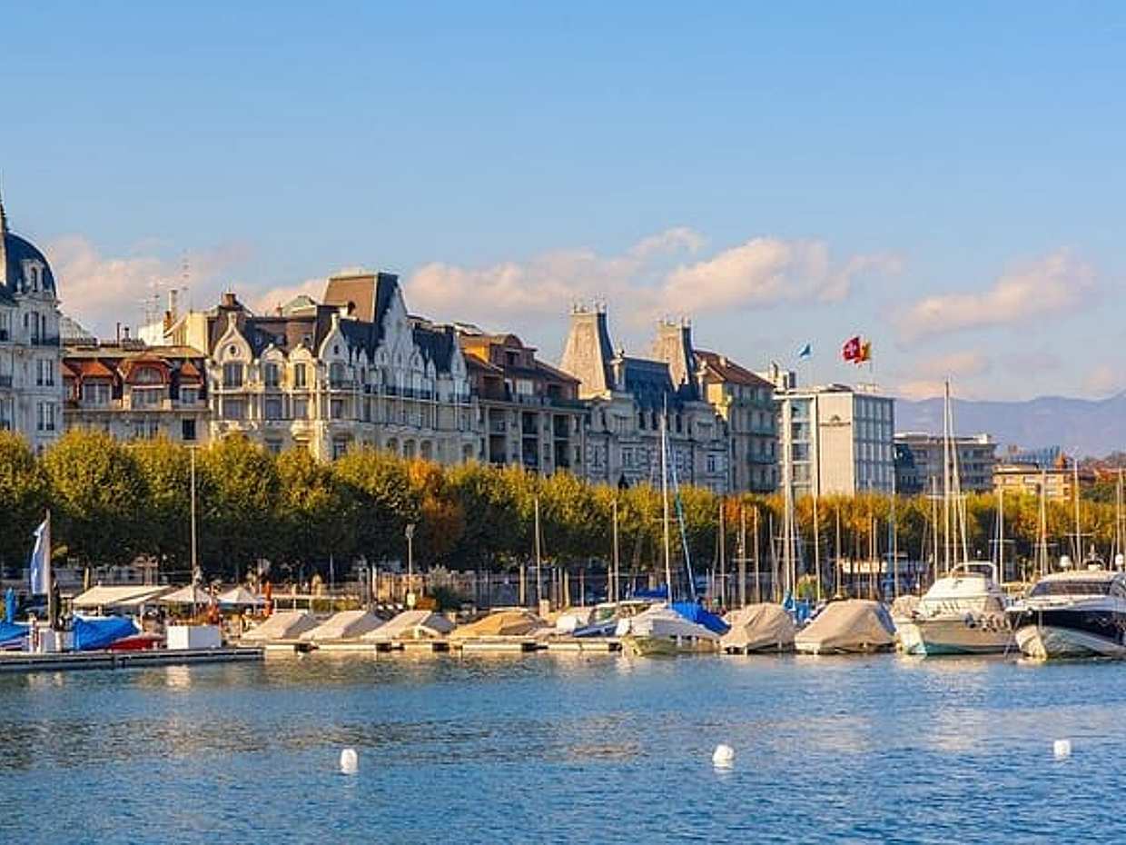 Private Transfer from Lyon to Geneva with 2h Stop in Chambery in France, photo 2