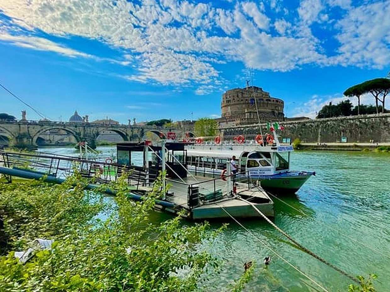 Rome Tour of Basilica San Clemente Excavation & Tiber River Boat, photo 2