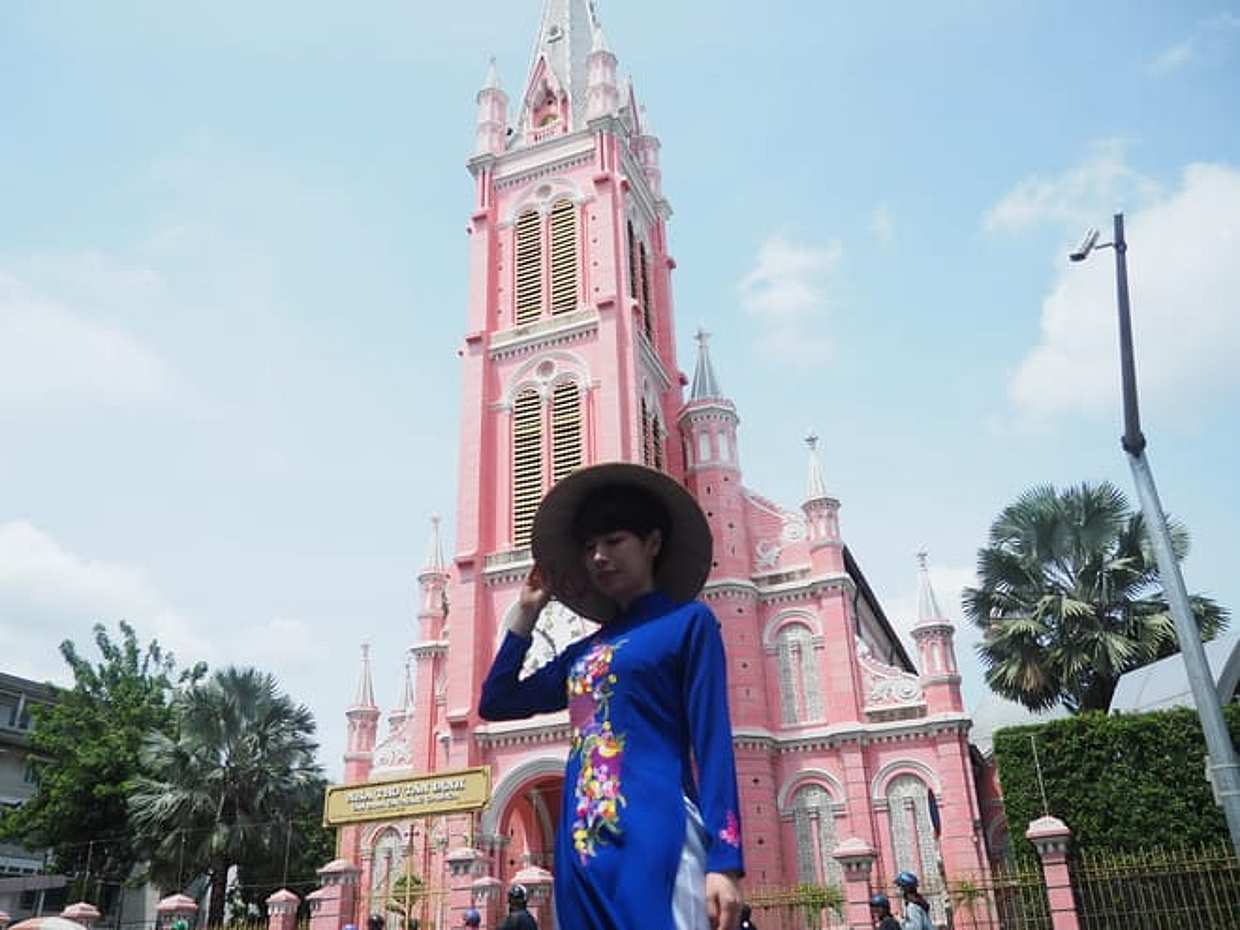 Saigon in Color: Pink Church, Sacred Temples & Mosque, photo 2