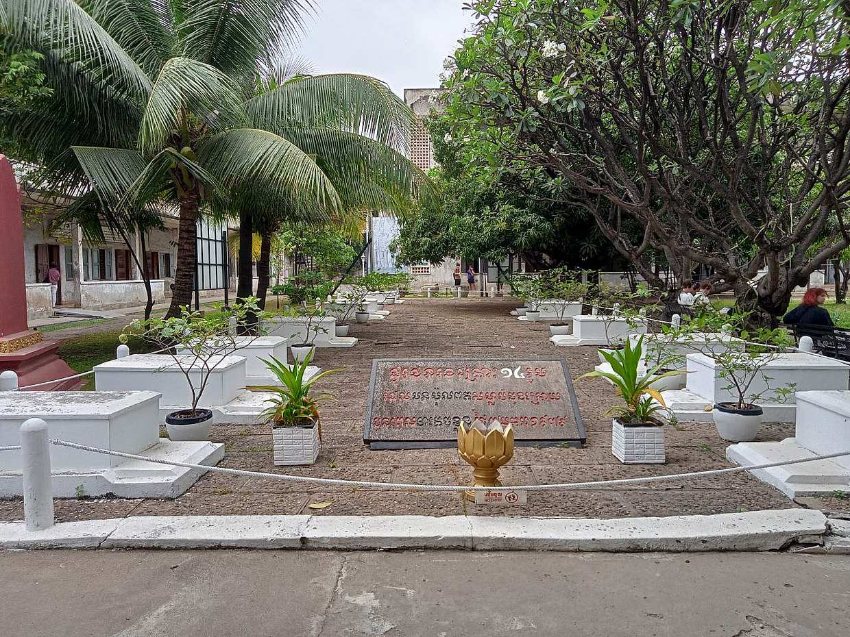 Private Halbtagestour zum Genozid-Museum (S21-Gefängnis) und Killing Field in Phnom Penh, Kambodscha
, photo 4