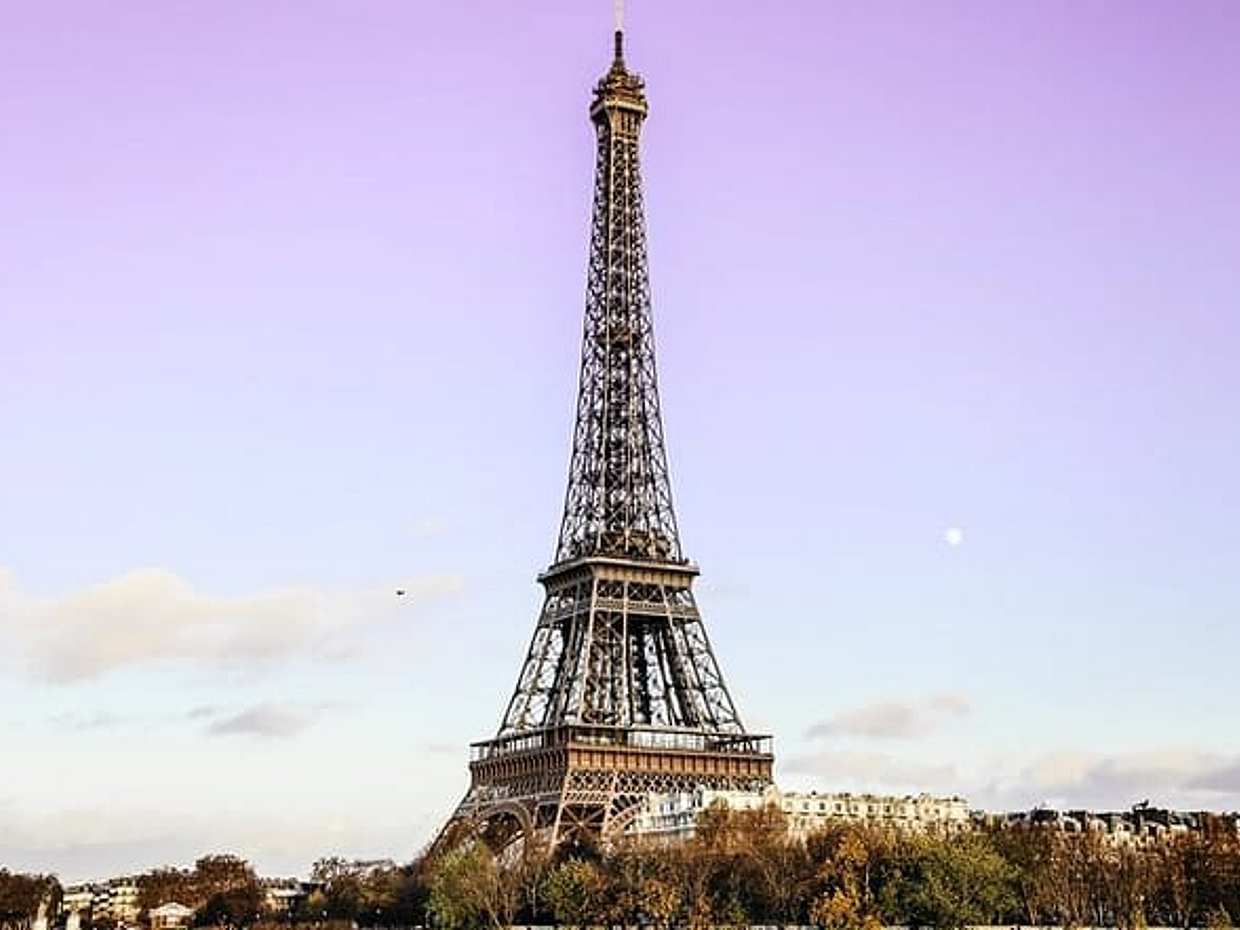 Eiffel Tower Summit 3rd Floor Tour with Guide and Pick-up Drop, photo 5
