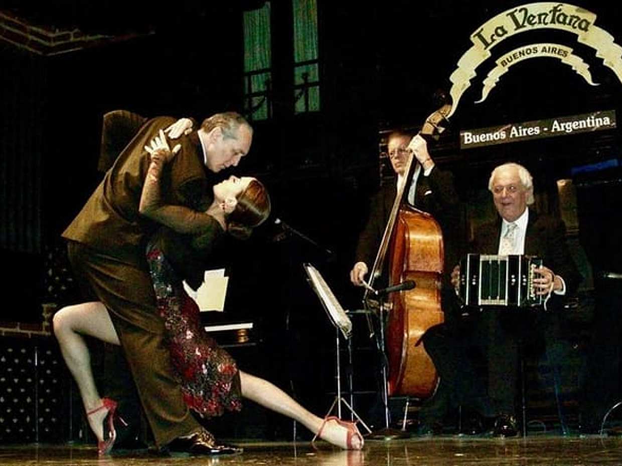 Buenos Aires Shore Excursion: La Ventana Dinner and Tango Show, photo 4