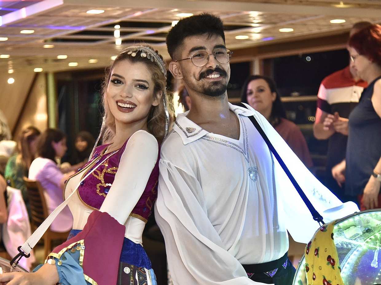 Bosphorus Boat Cruise (Alcoholic and soft drinks included), photo 4