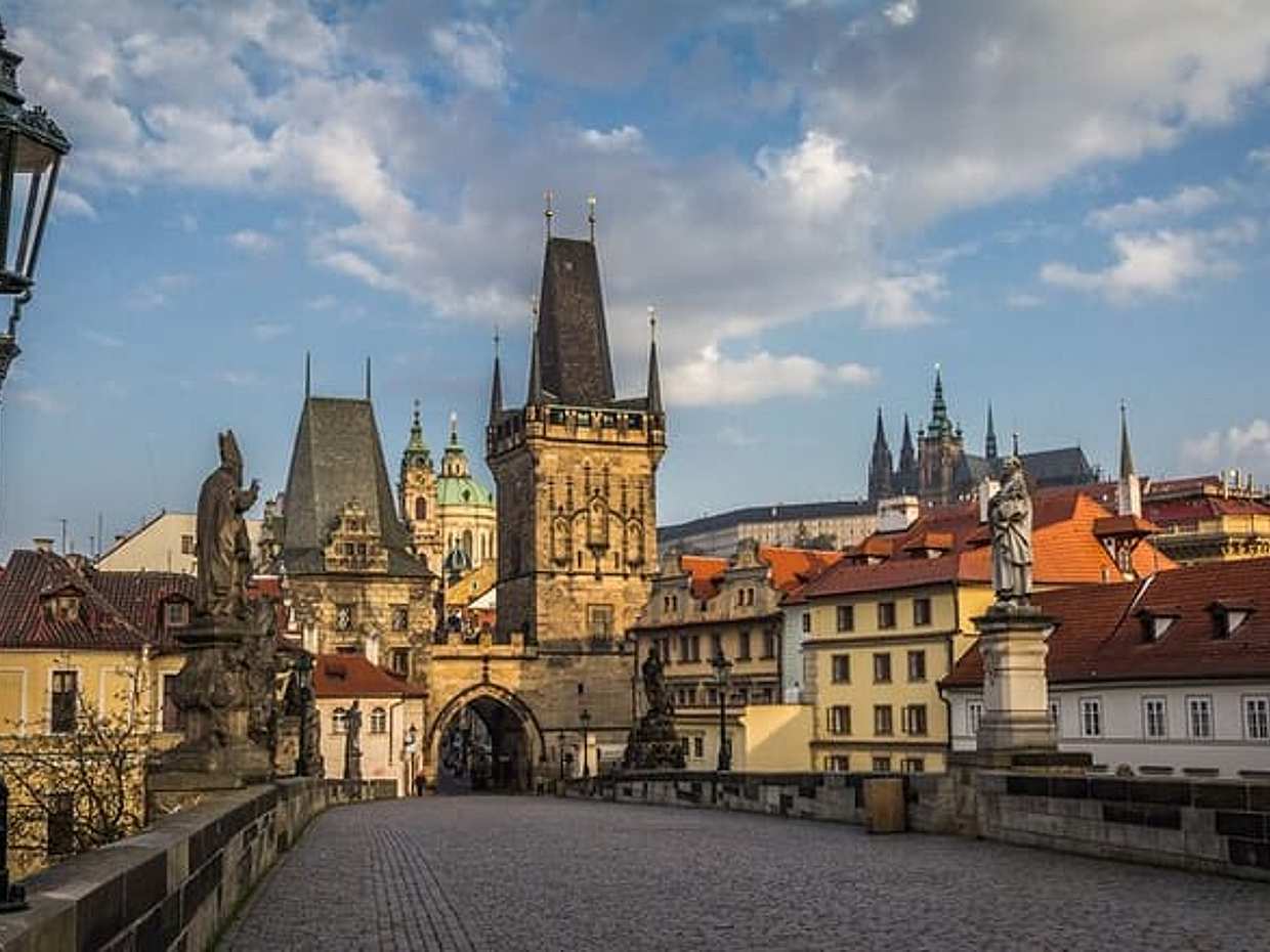 4 Hours Prague Private Tour with Hotel Pickup & Drop