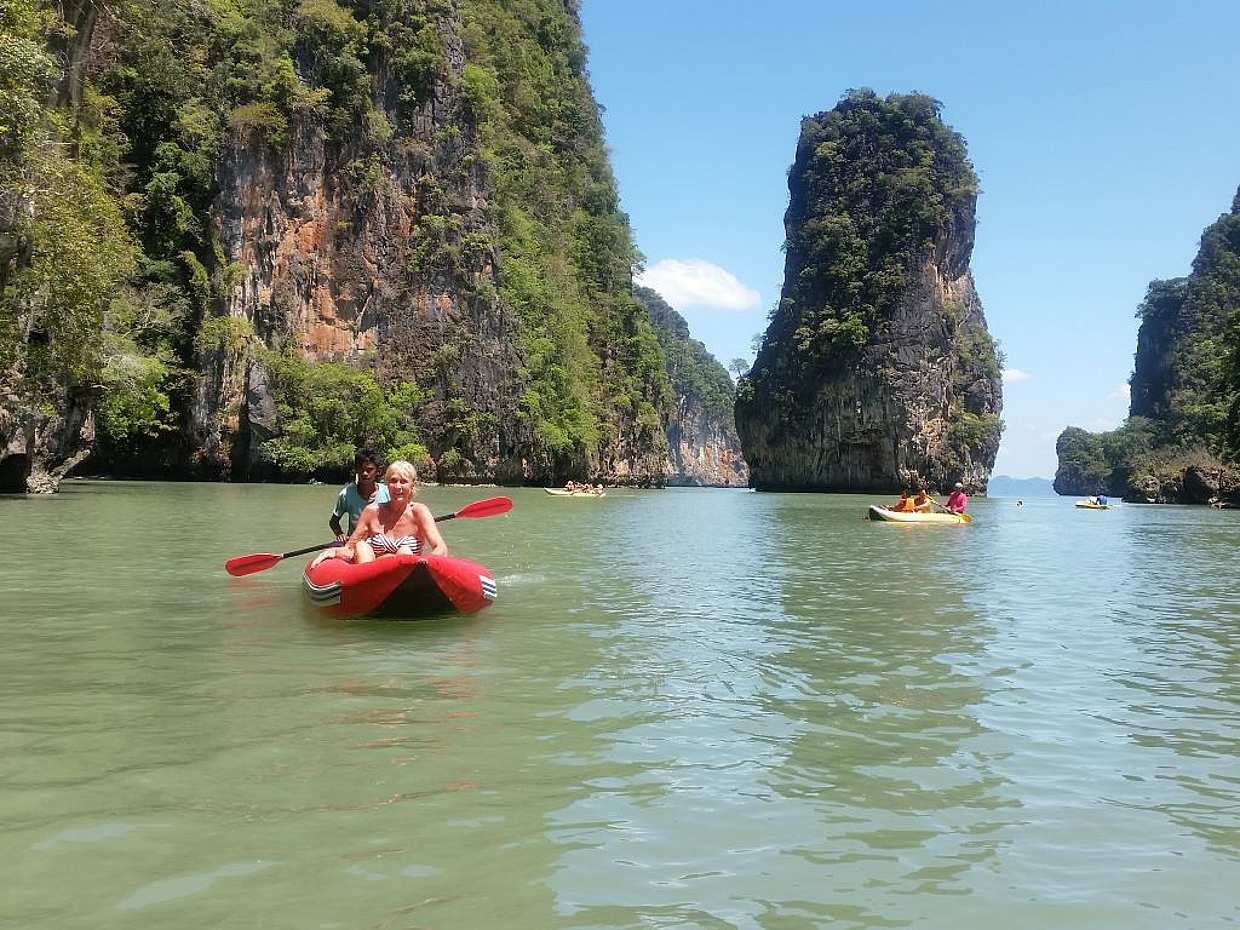 Phuket: Wyspa Jamesa Bonda 4 w 1 ze spływem kajakowym po zatoce Phang Nga luksusową łodzią w Tajlandii.
, photo 3