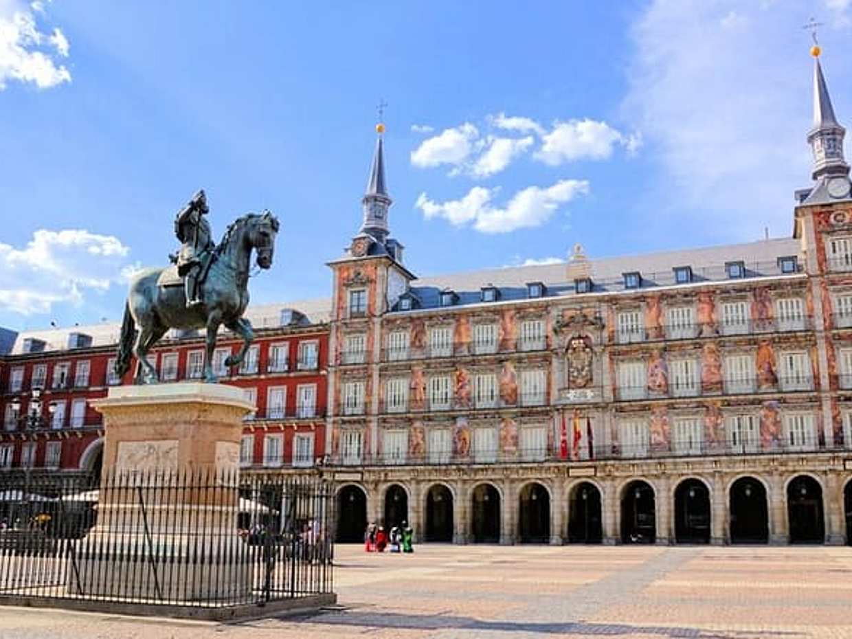 Madrid Quest: Escape the Spanish Inquisition in Spain