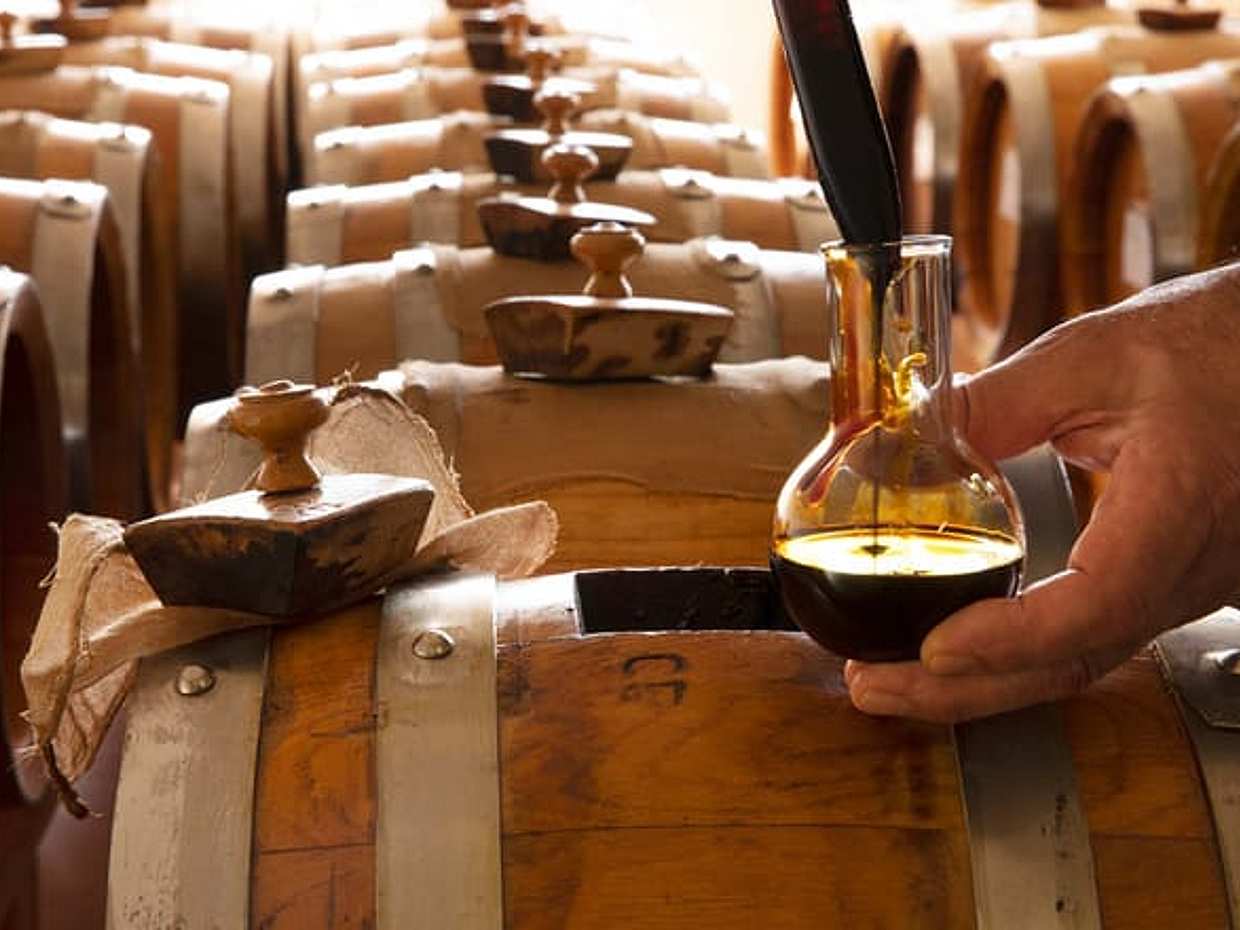Modena: Visit vinegar cellar, tasting balsamic vinegar + typical lunch, photo 2