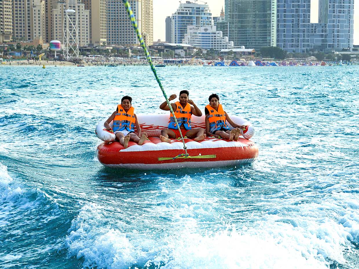 "Paseo en Donut en Dubái, en los Emiratos Árabes Unidos.", photo 3