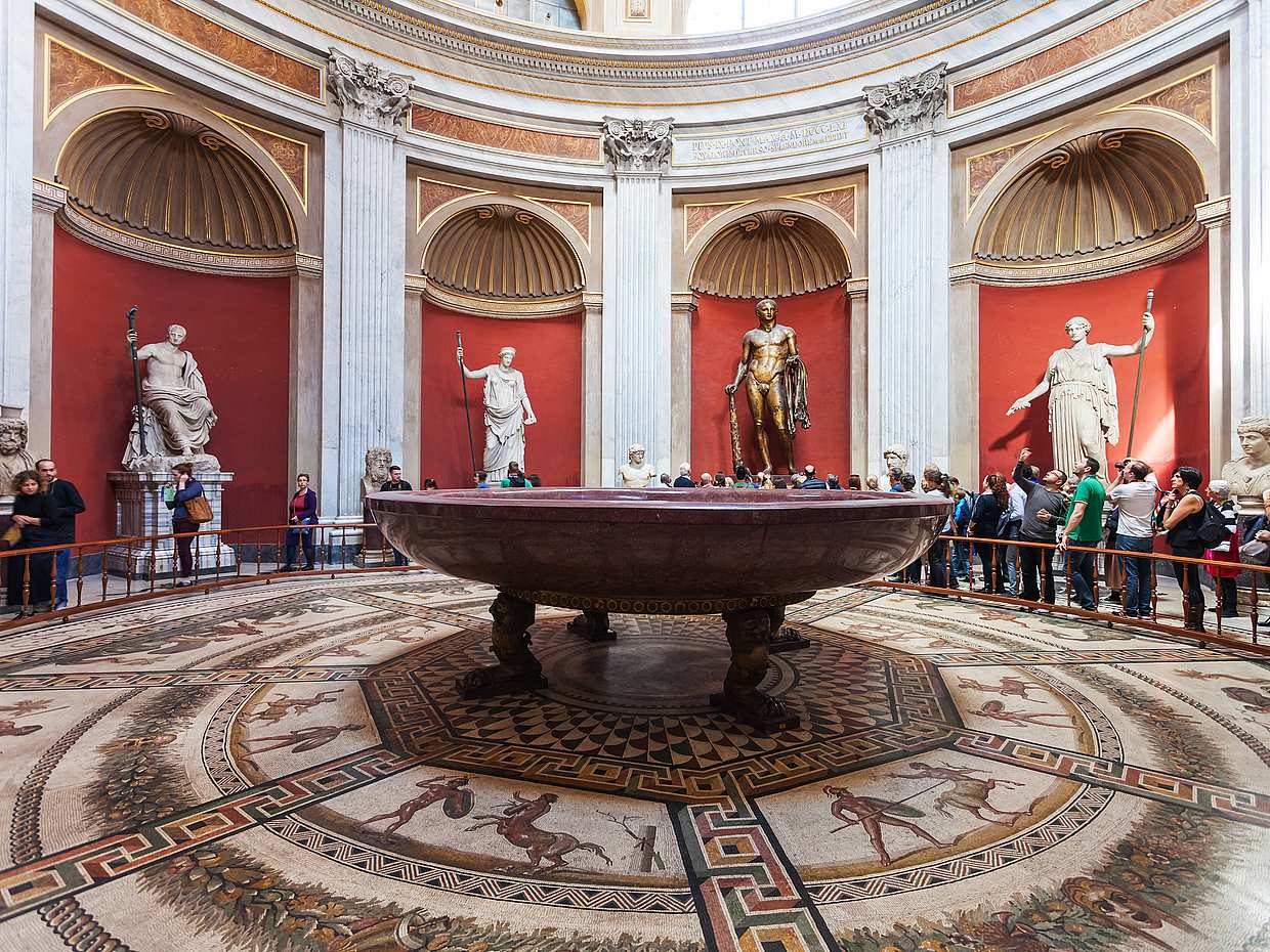 Semi-Private Guided Tour of the Vatican Museums & Sistine Chapel with skip the line access, Vatican City