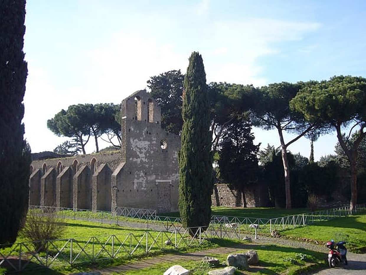 Rome Kids friendly Guided Tour upon the Walls and Undergrounds, photo 4