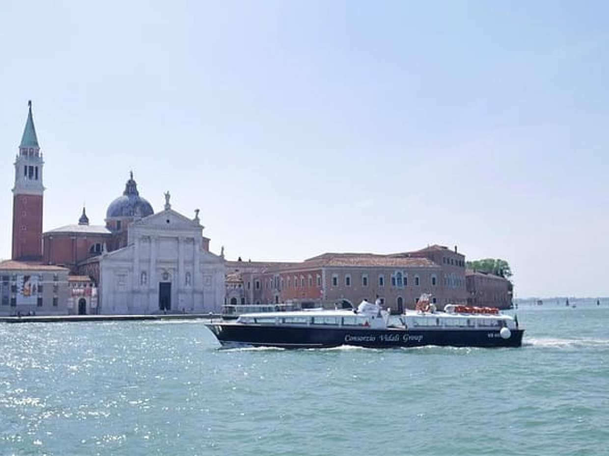 Full-Day Venice Lagoon Tour: Visit Murano, Burano and Torcello, photo 5