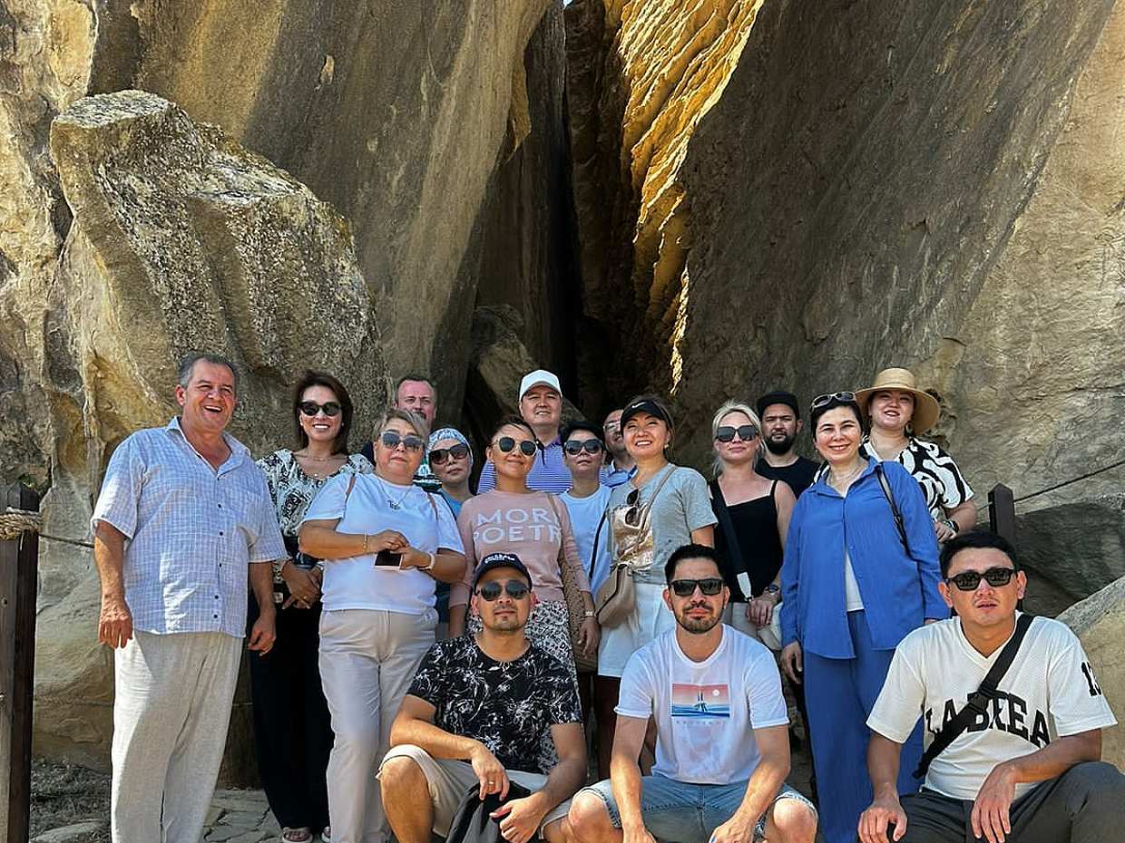 Gobustan Reserve Trip: Stone Age Rock Art (Petroglyphs) and Mud Volcanoes
in Azerbaijan, Baku, photo 5