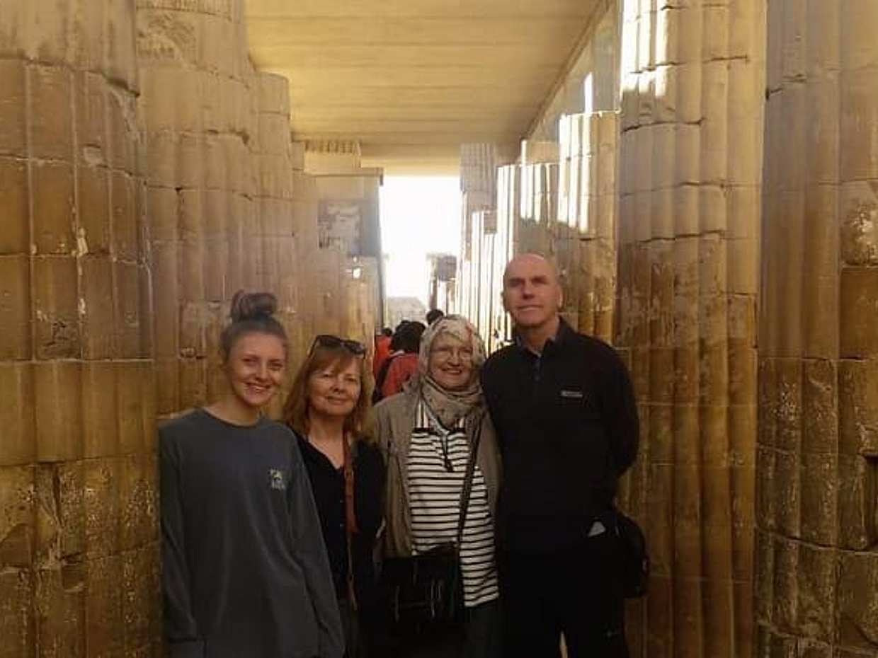 Private full day tour to Giza Pyramids, Sphinx, Sakkara and Dahshour with guided