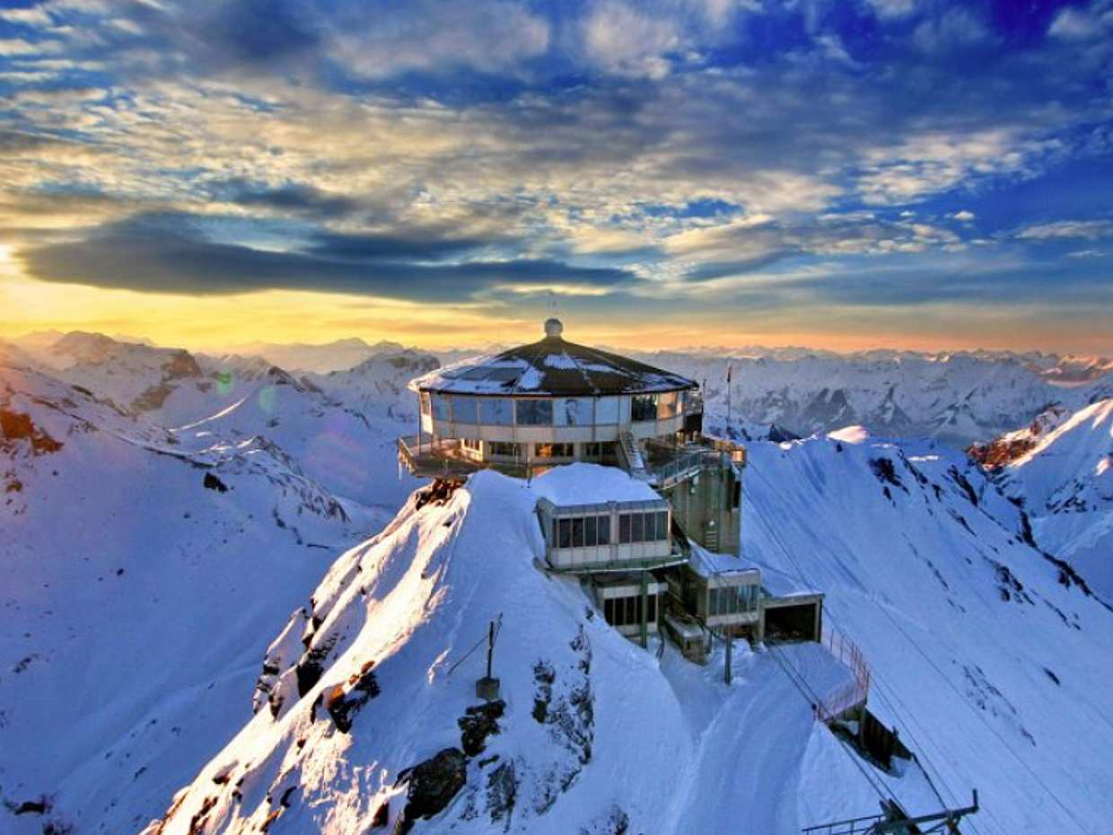 10minutový let helikoptérou: Altiport de Courchevel ve Francii
, photo 2