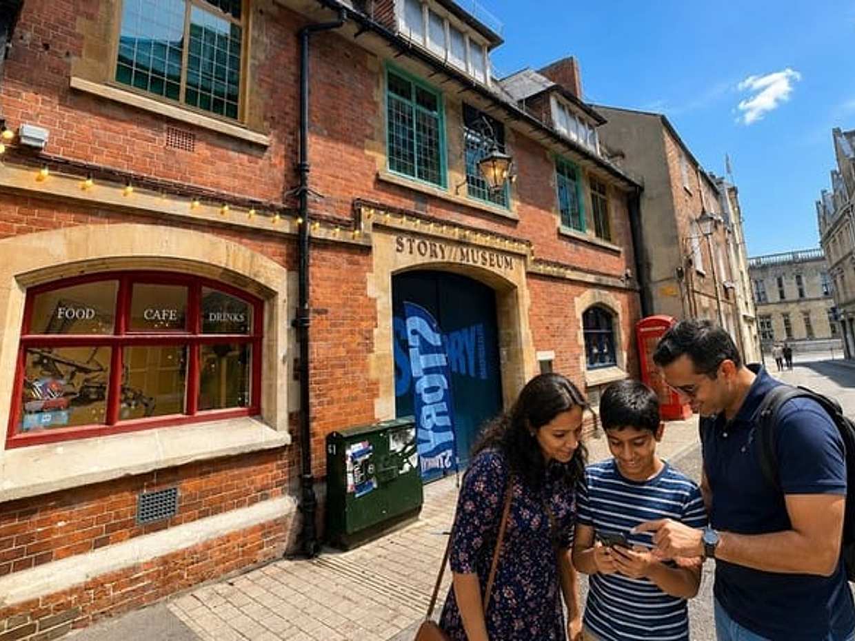 Oxford Scavenger Hunt & Highlights Self-Guided Walking Tour, photo 5