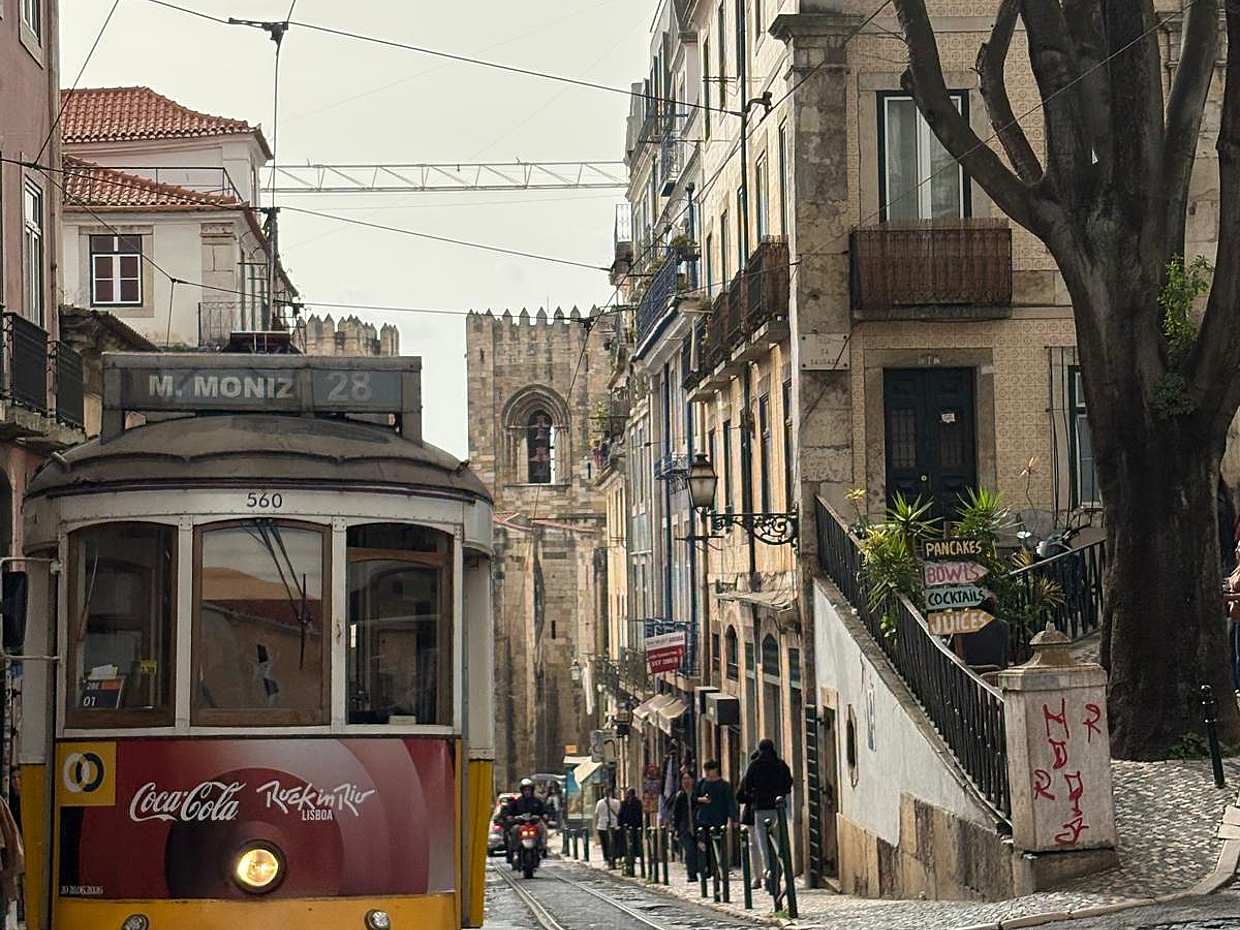 Cultural Tour by Tuk Tuk in Portugal, Lisbon