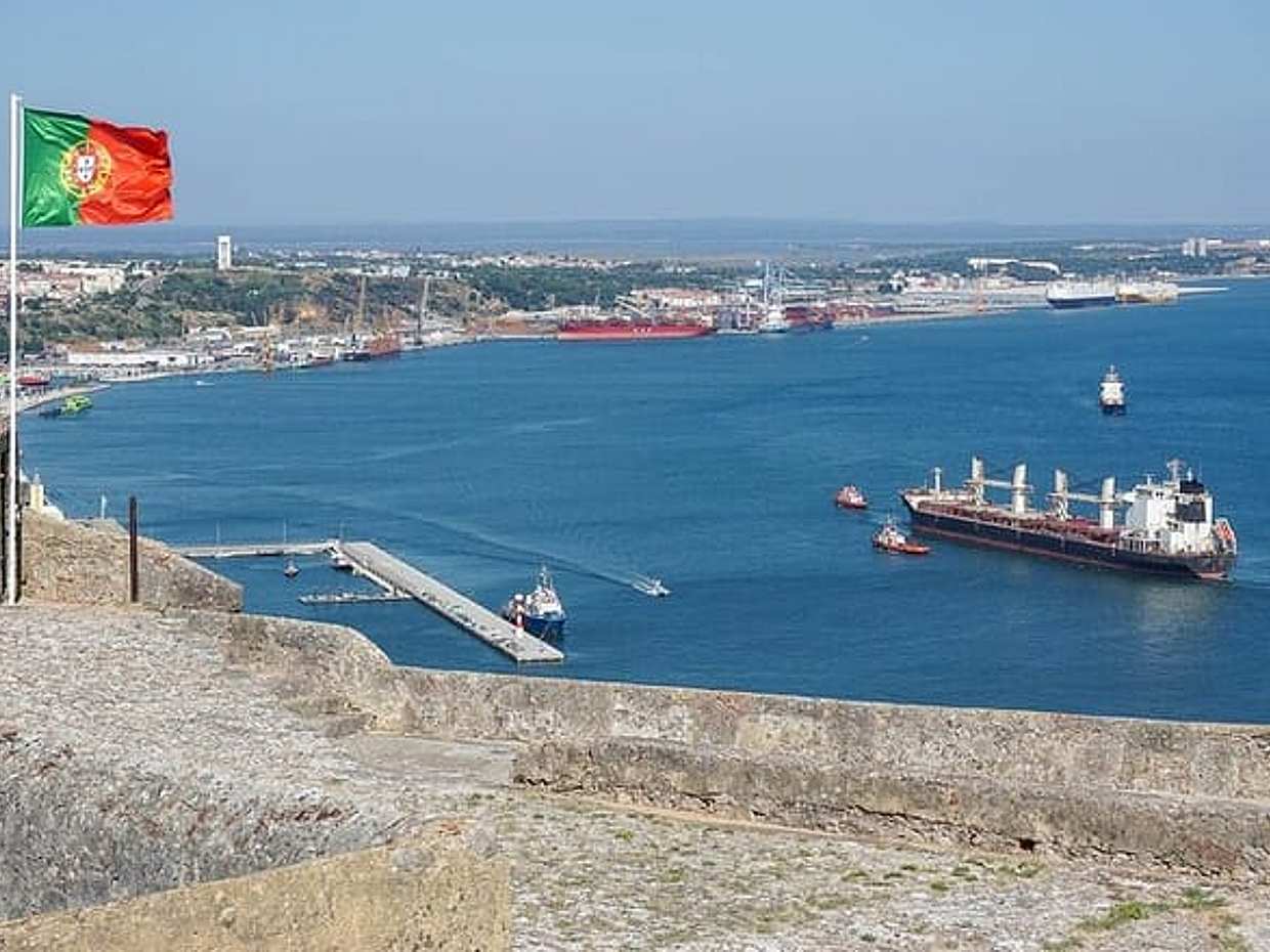 Private day trip from Lisboa to Evora, Setubal and back in Portugal, Lisbon