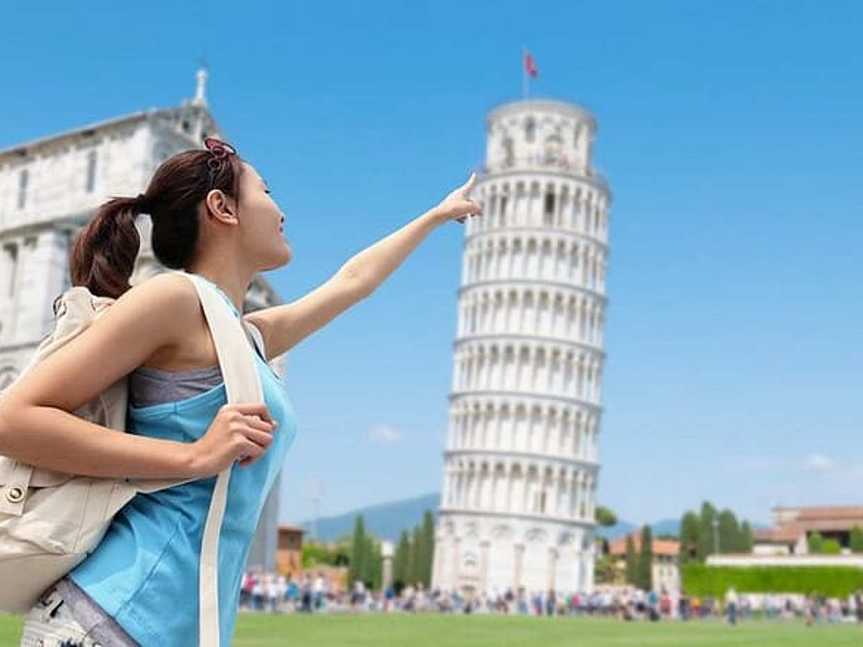 Pisa Private Half Day Trip from Florence and Skip the Line Access