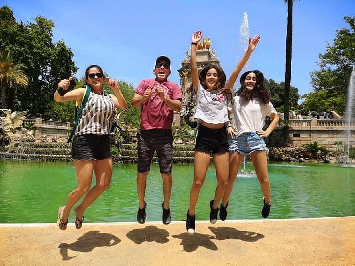Family Private Tour: Churros, Hot Chocolate & Games in Barcelona in Spain, photo 2