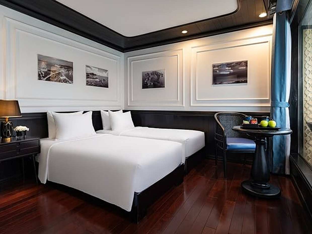 Halong Overnight Cruises 2 Days 1 Night Tour from Hanoi, photo 5