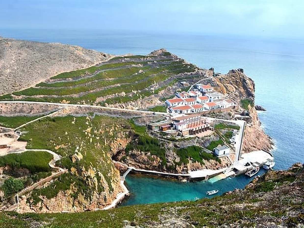 Private Day Trip From Lisbon To Obidos And Berlengas Island in Portugal