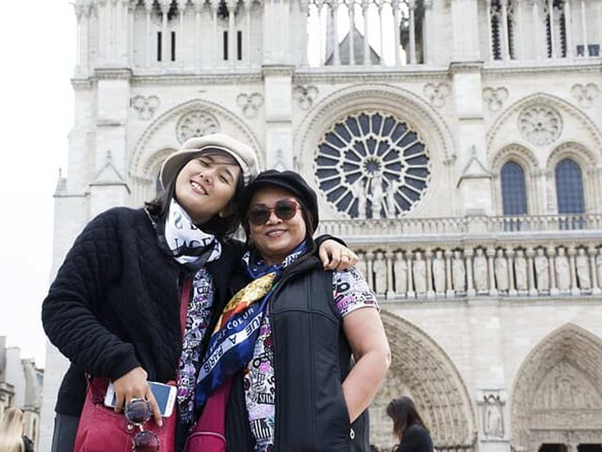 Paris Private Tour to Louvre Museum & French Crepes in France