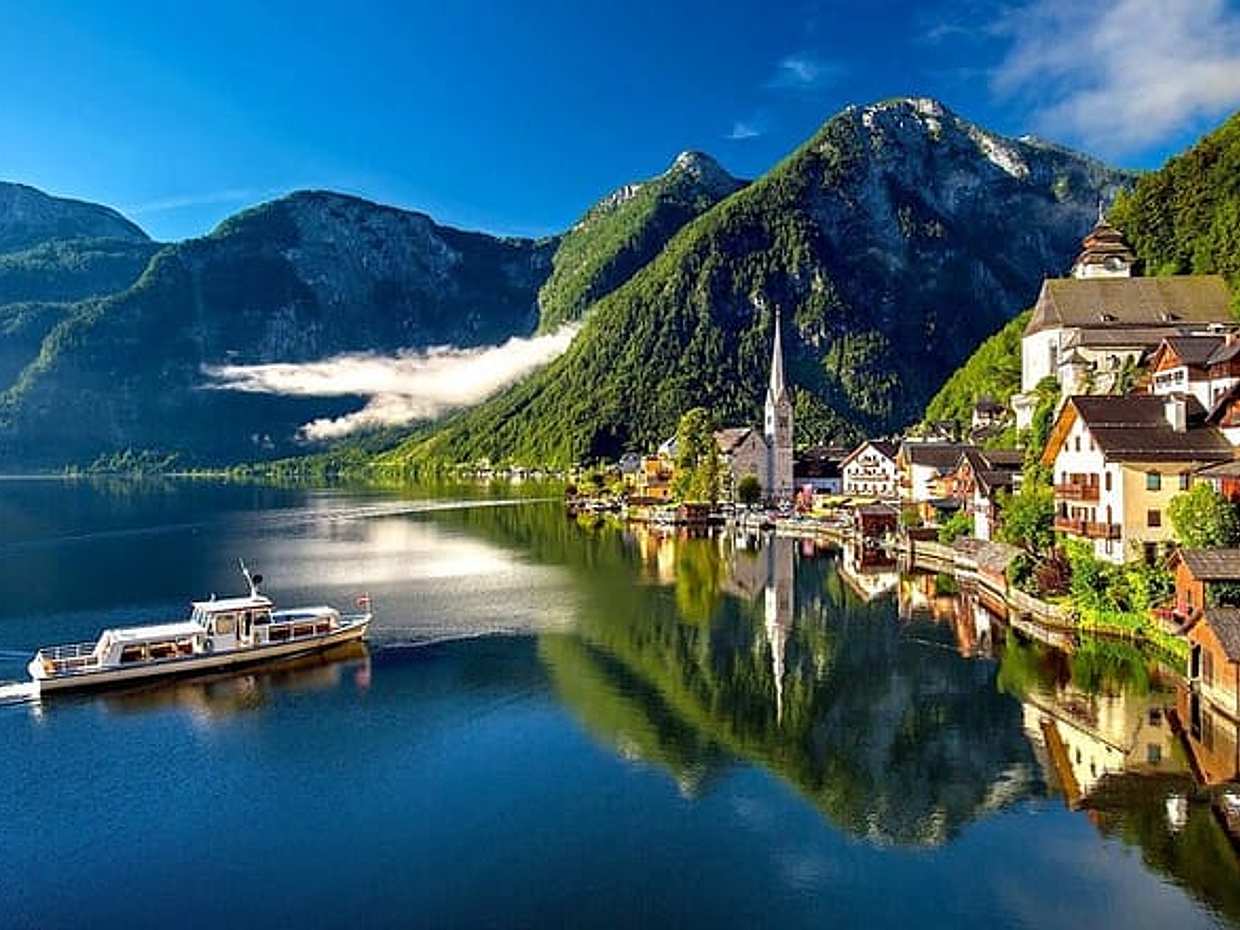 Salzburg to Vienna Private Transfer with Sightseeing
