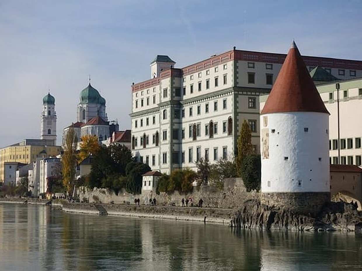 Private Transfer from Munich to Passau, 2 Hour Stop in Dachau in Germany, photo 2
