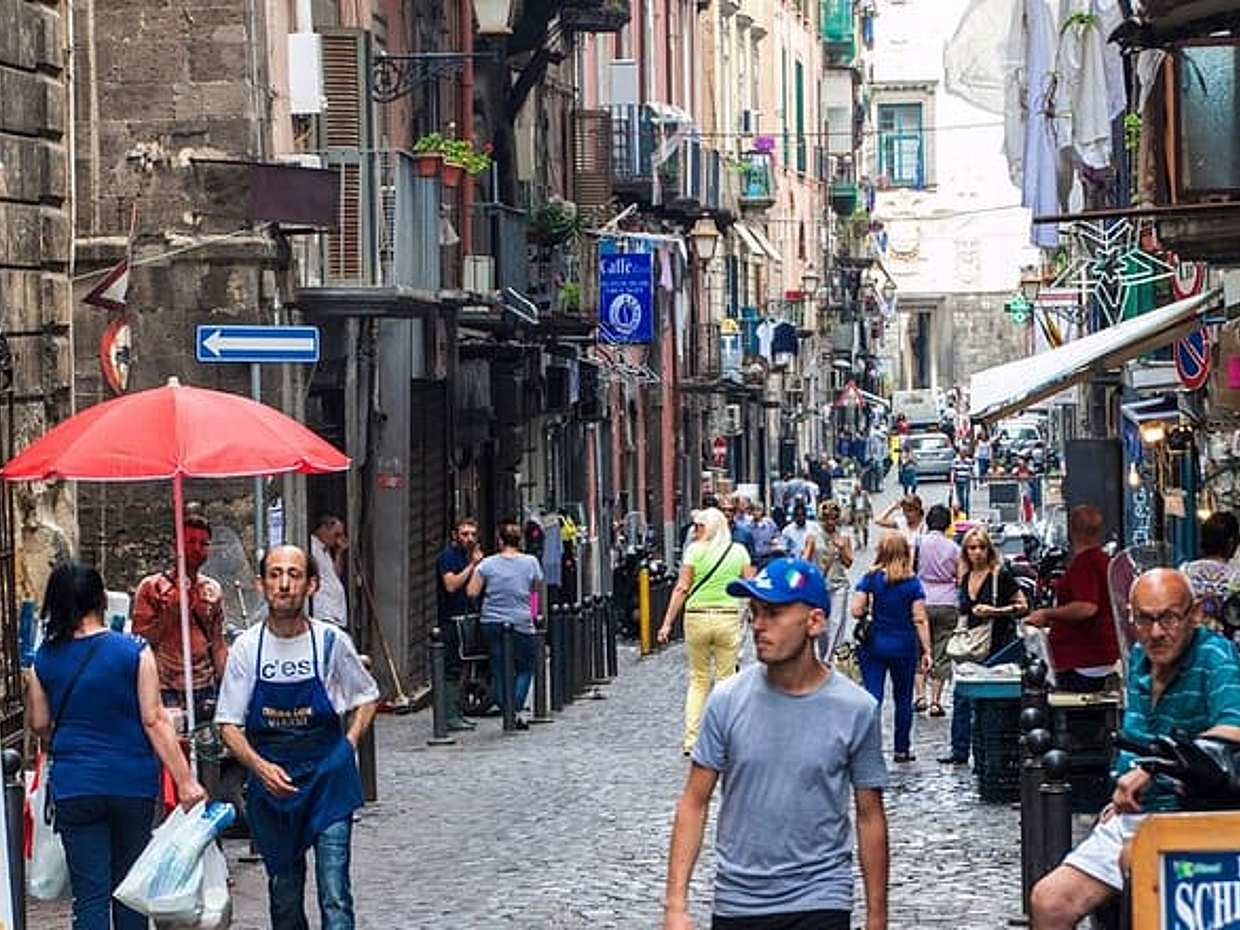 Naples Walking Tour and Street Food Market, photo 3