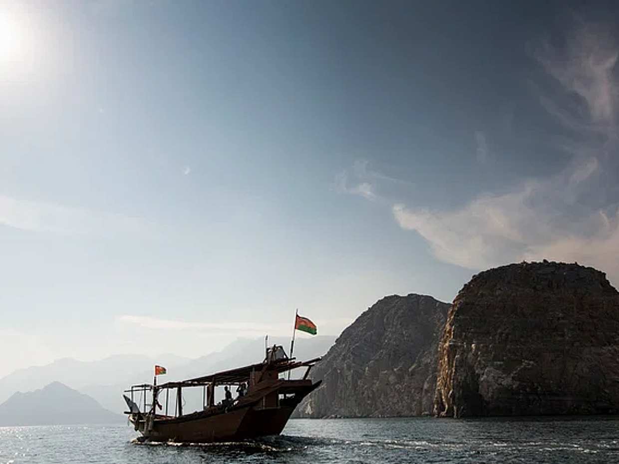 Musandam Khasab Ganztägige Dhau-Bootsfahrt ab Dubai in den Vereinigten Arabischen Emiraten, photo 2