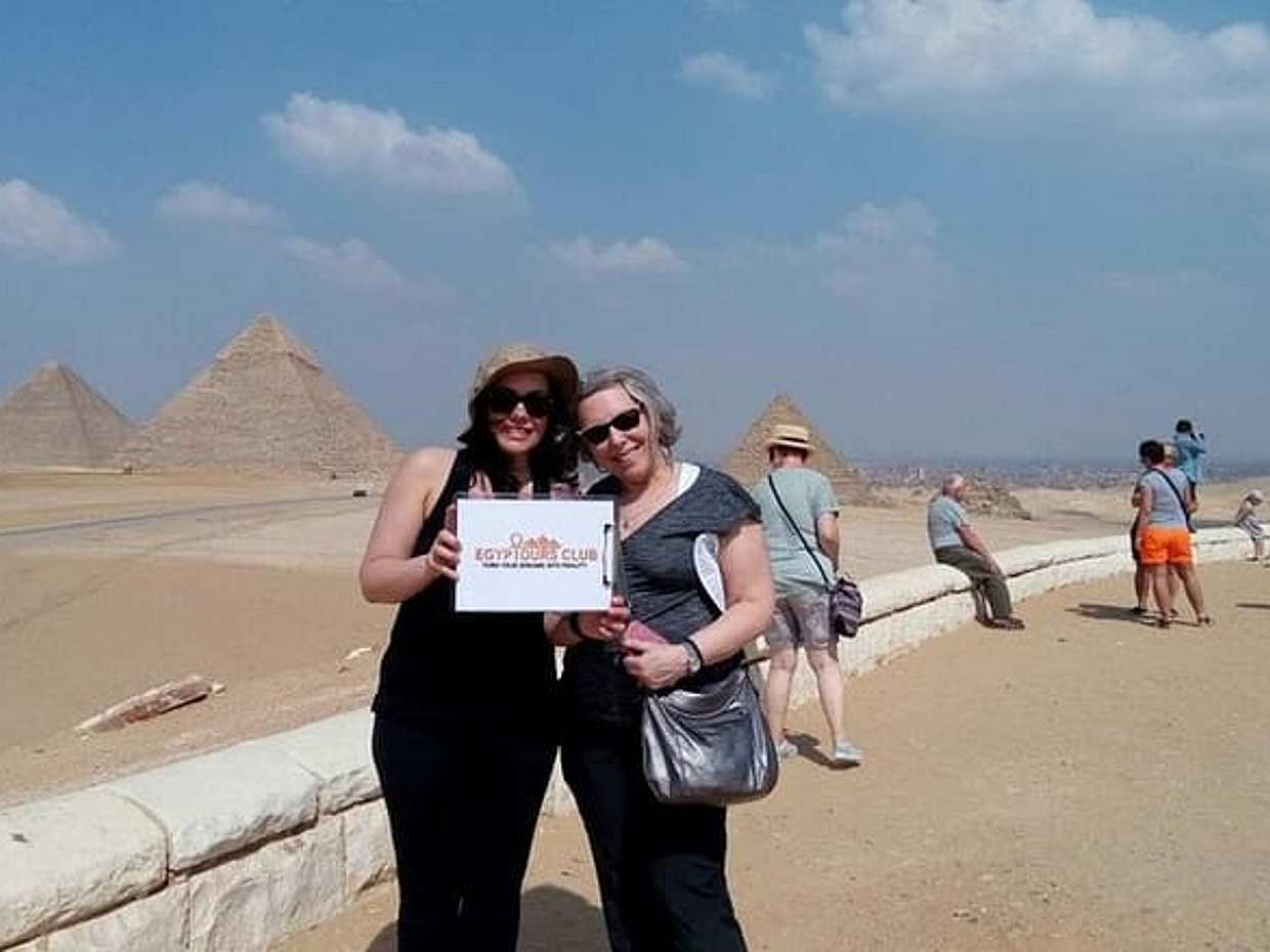 Day Tour to the Pyramids of Giza, Egyptian Museum and Khan El khalili Bazaar