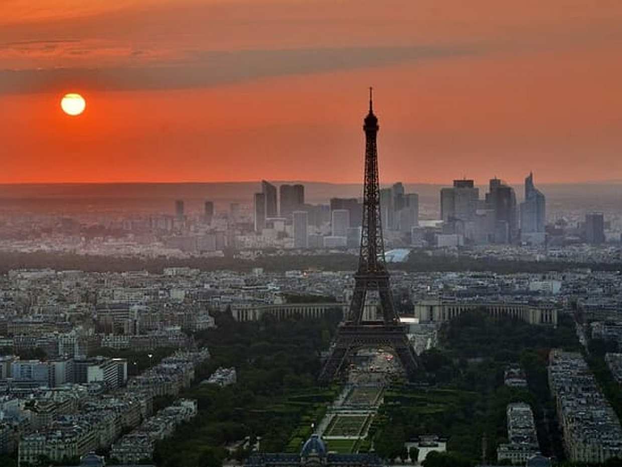 Private Tour in Museum of Illusions and Eiffel Summit, photo 2