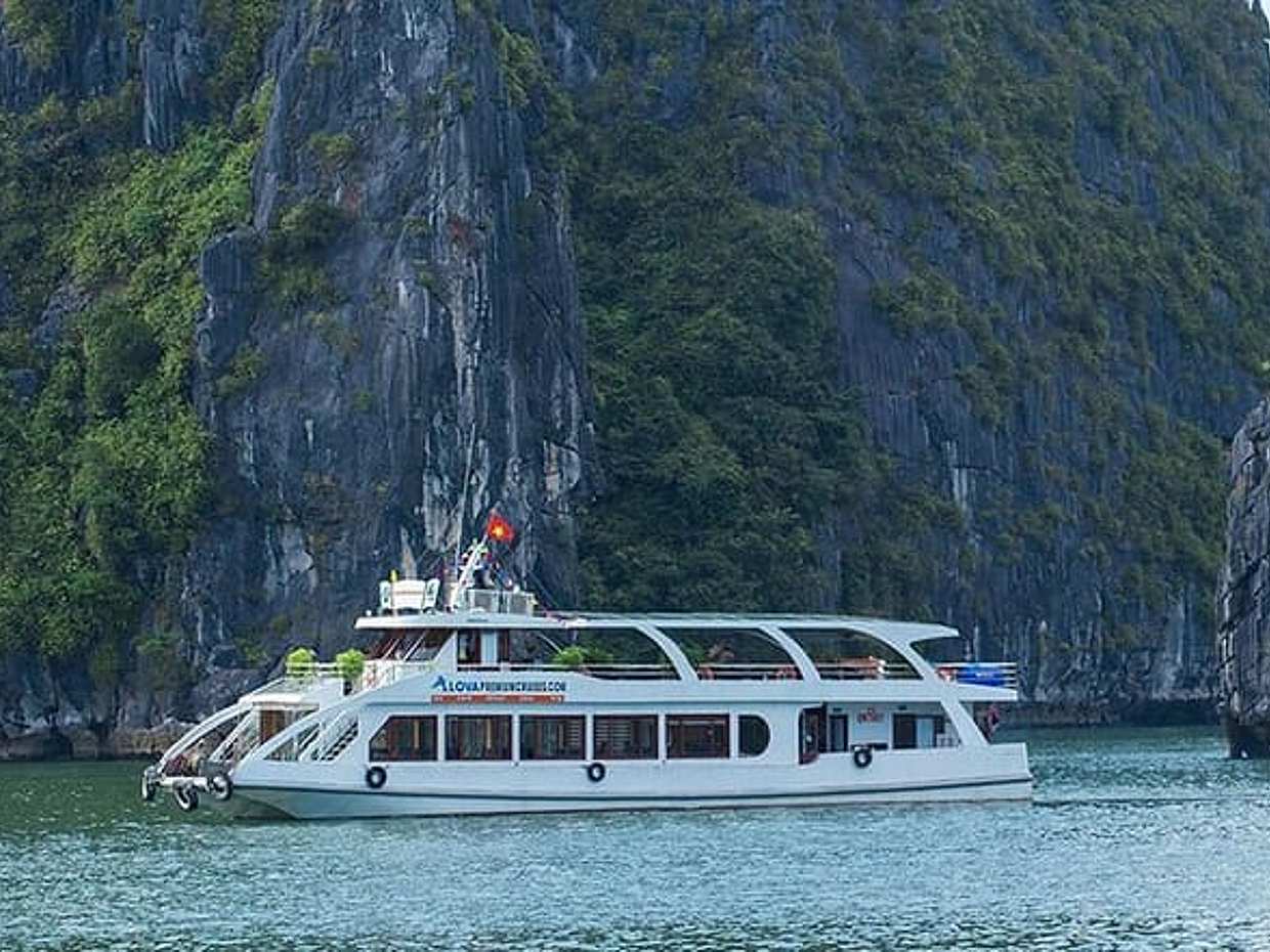 Private Car Transfer On Highway & Join Group on Deluxe Cruise, photo 3