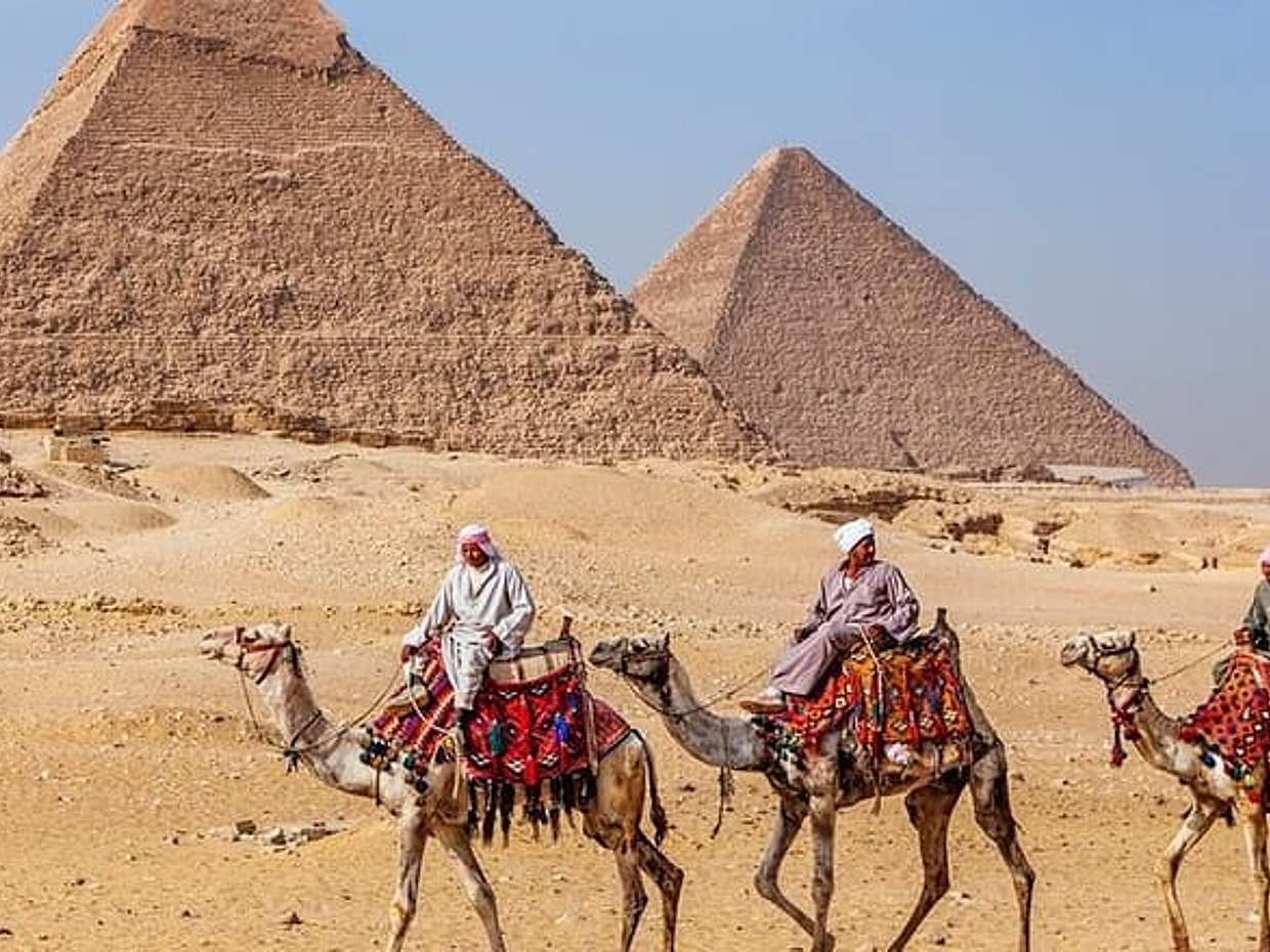 Tour to Pyramids of Giza, Great Sphinx With Pick-Up and Drop-Off