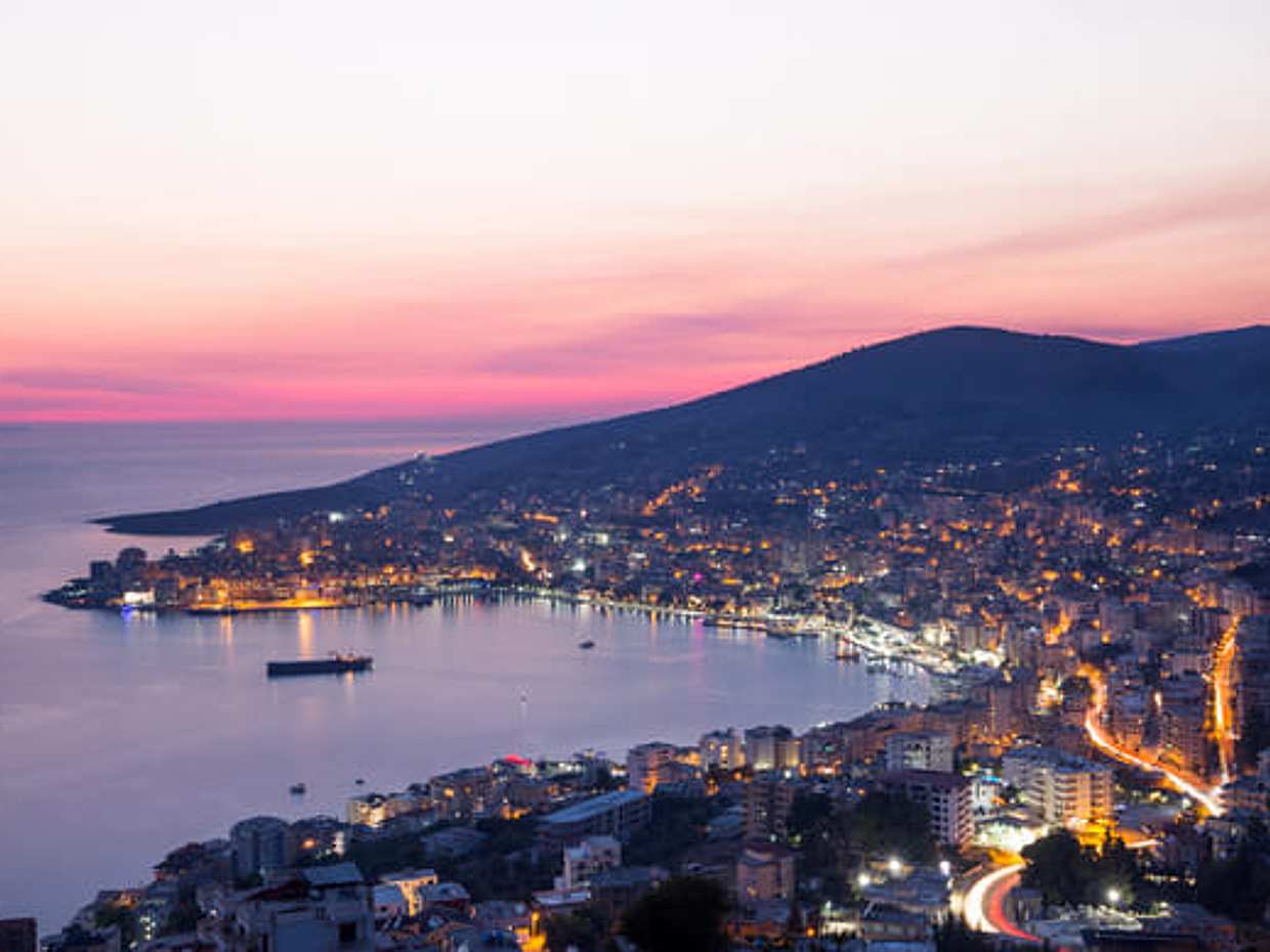 Saranda walking tour with history and archeology: half day panoramic tour in Albania, Sarandë