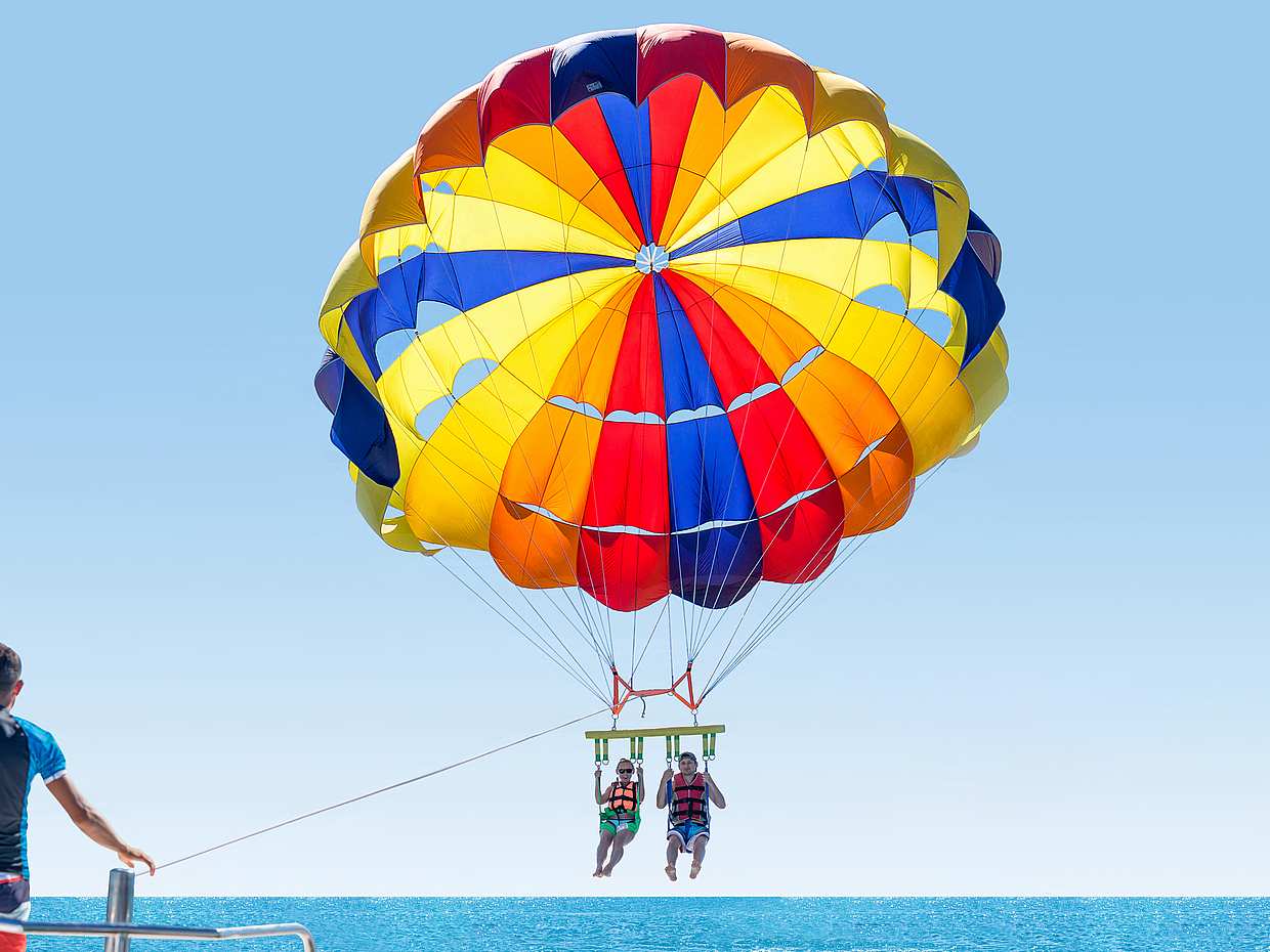 Parasailing Adventure in United Arab Emirates, Dubai