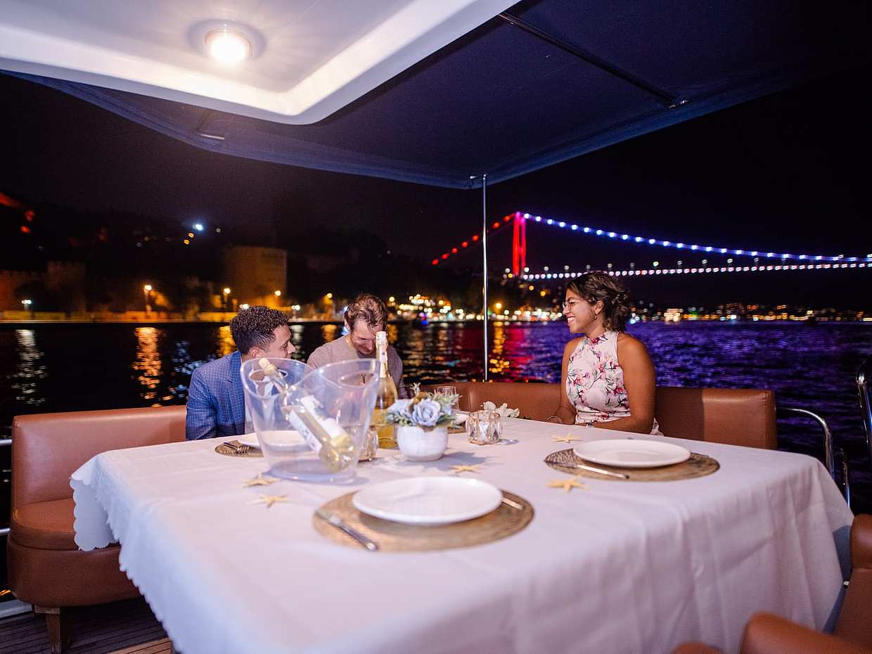 Dinner on a Private Yacht, photo 5