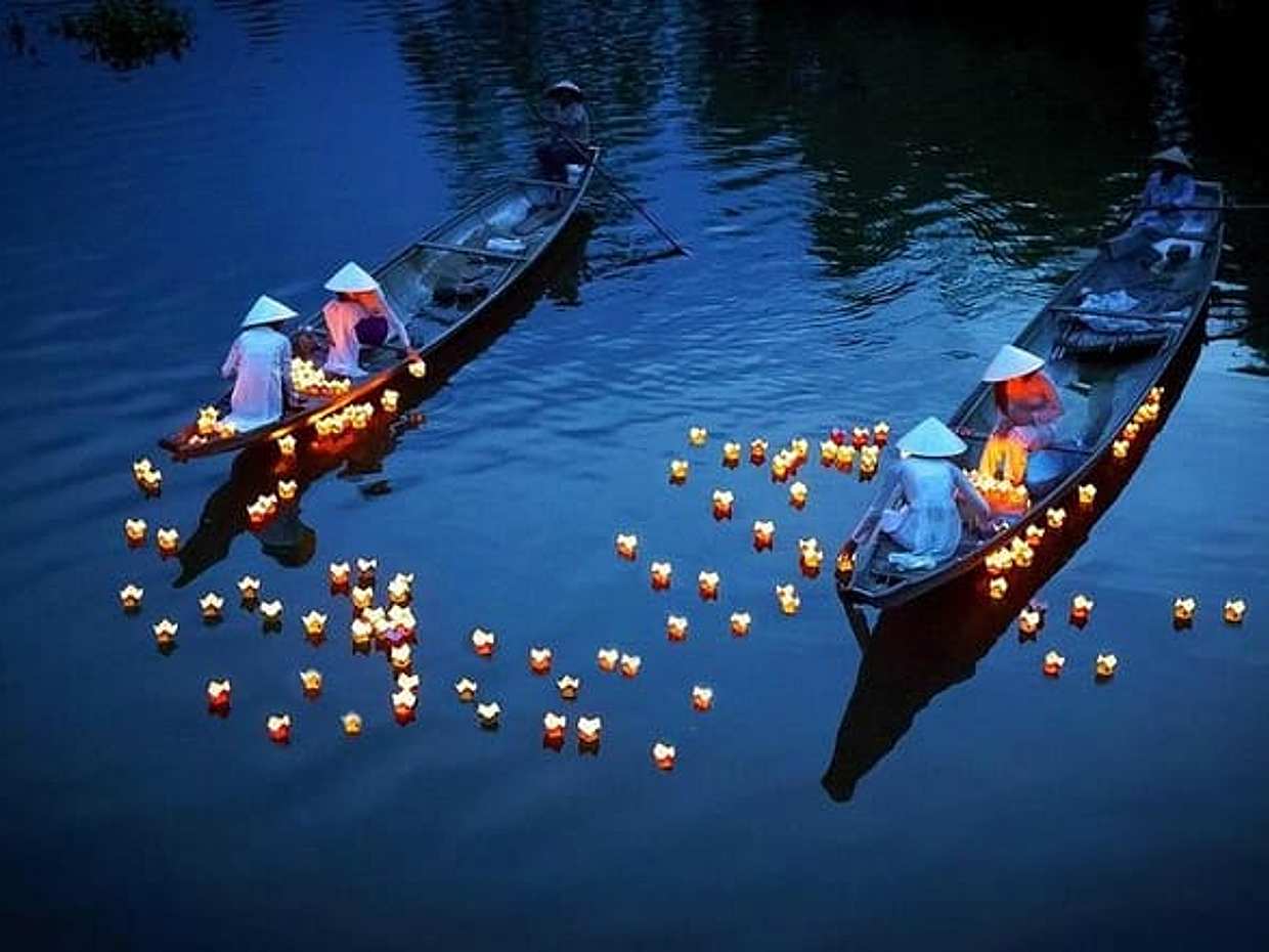 Hoi An Tour With Basket Boat Ride & Lantern Release From Danang, photo 2