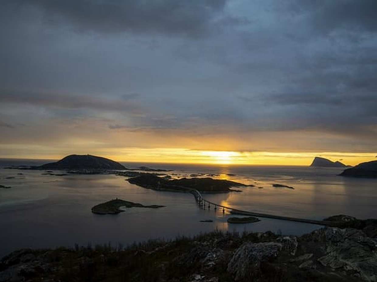 Tromsø: Midnight Sun Fjord Adventure with Seaside Lunch, photo 5