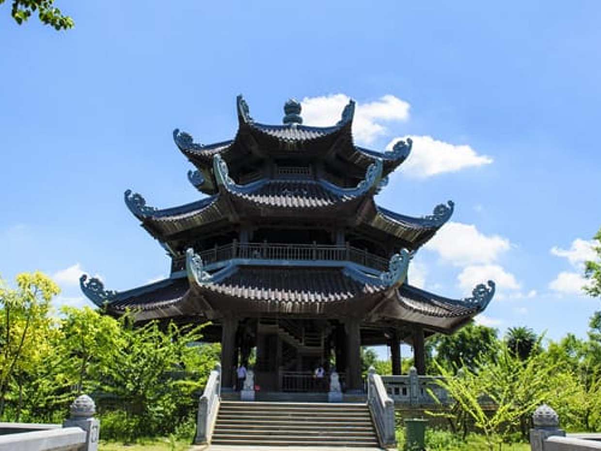 2D1N Discovering Ancient Capital Ninh Binh, photo 3