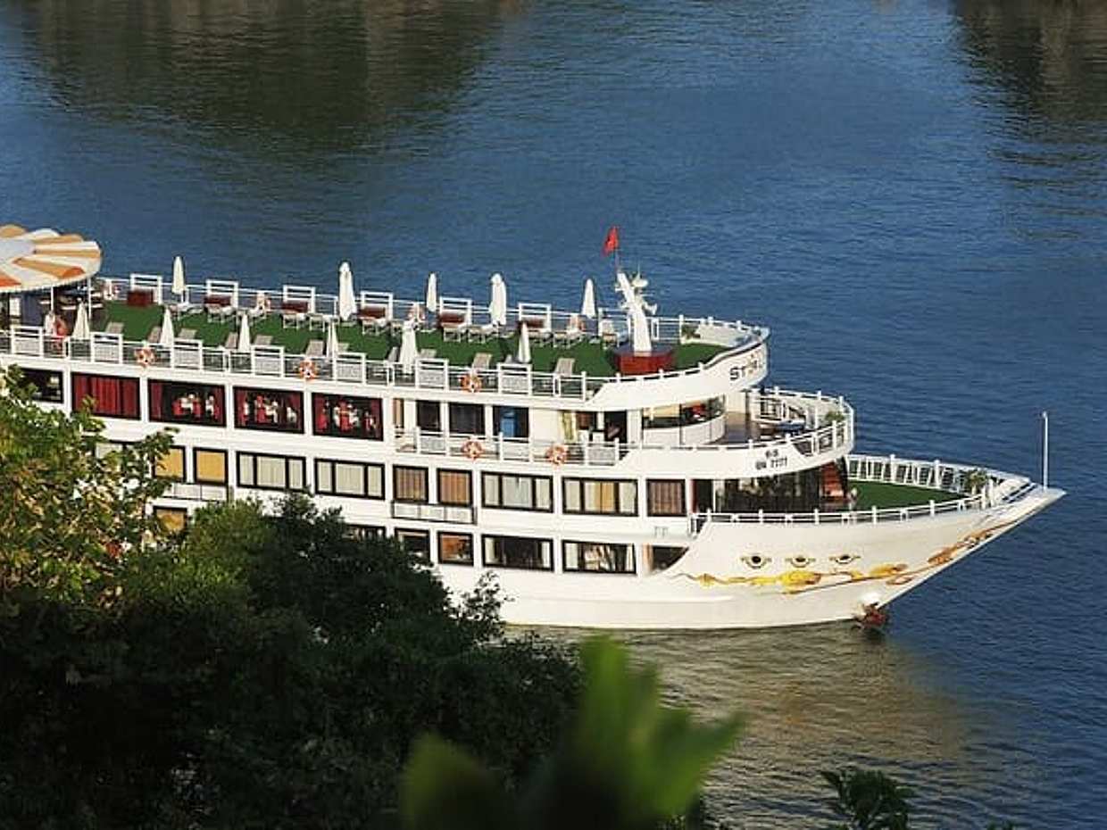 Starlight Luxury Overnight Cruise 2 Days 1 Night Tour, photo 2