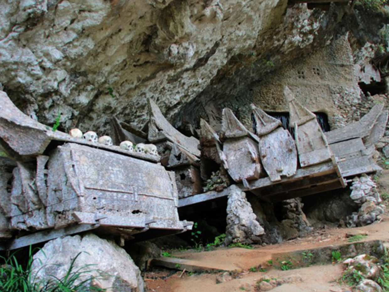 Sulawesi: Tour de 4 días por Toraja desde Makassar para descubrir el espíritu atemporal y las místicas tierras altas, Indonesia., photo 2