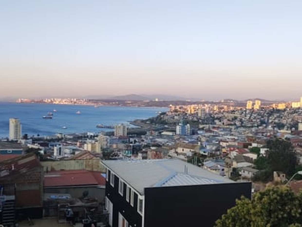 Valparaiso: City of Spies, photo 4