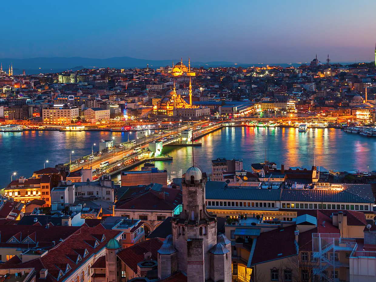 Bosphorus Dinner Cruise with Turkish Night Shows, photo 2