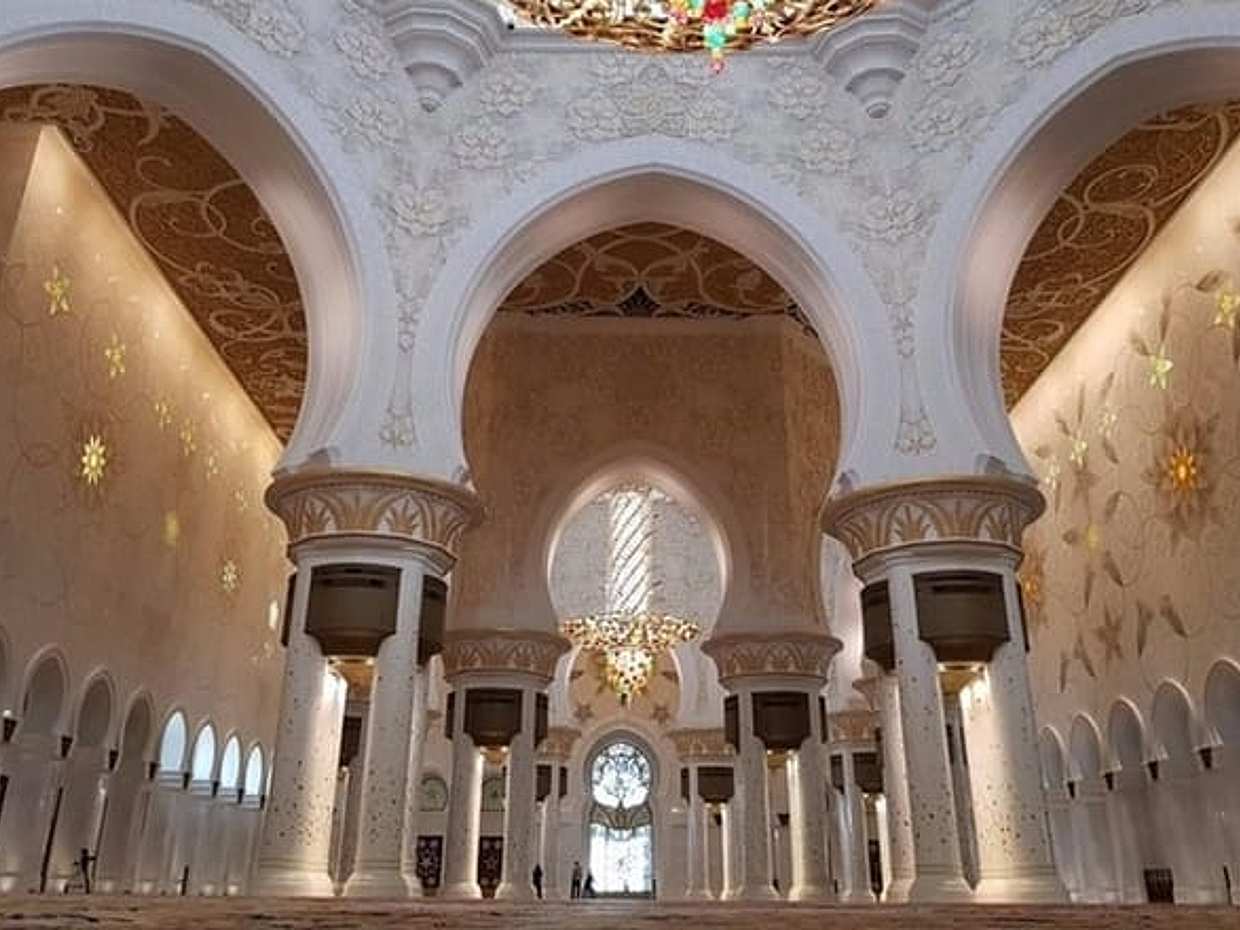 Full-Day Abu Dhabi City Tour from Dubai Including Lunch