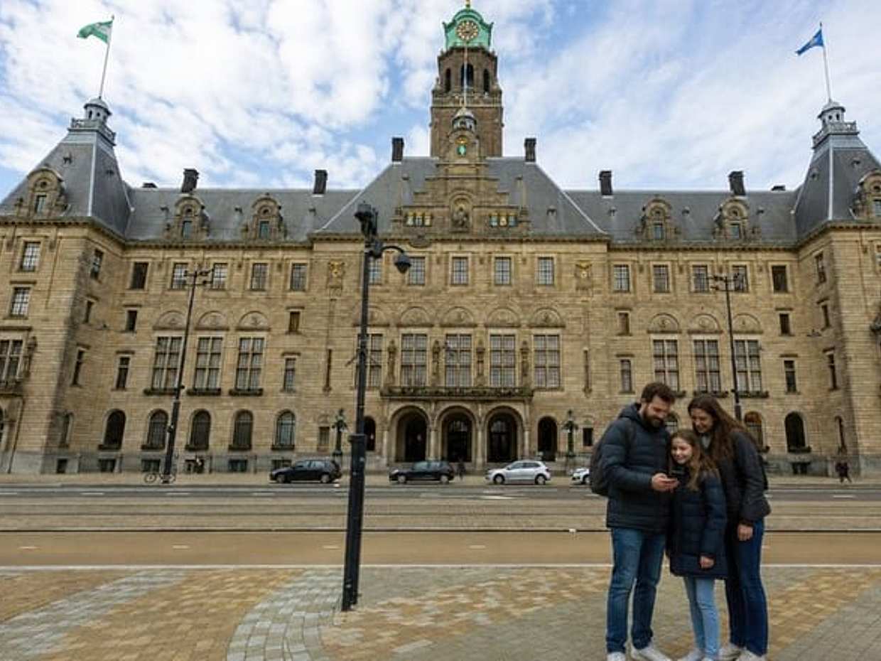 Rotterdam Scavenger Hunt & Highlights Self-Guided Walking Tour