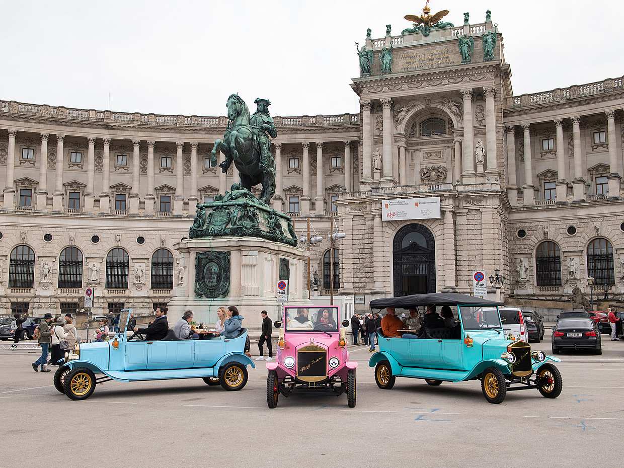 Wiedeńskie Śniadanie i Zwiedzanie Miasta Kultury Zegarem Zabytkowym w Austrii, photo 3
